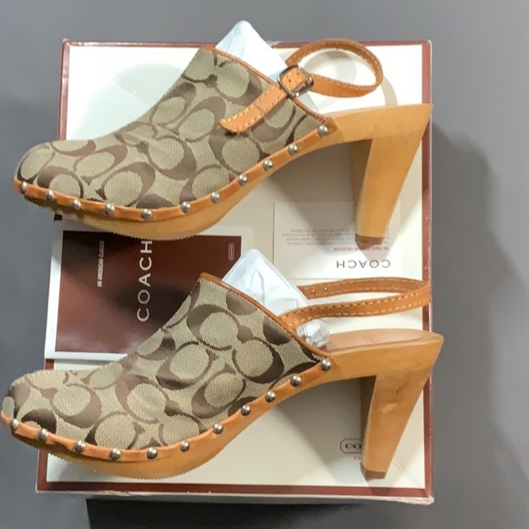 Coach Shoes - NEW Coach Felicity LRG C Logo Signature Natural Khaki Authentic Custom 9